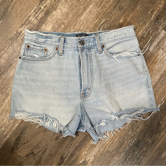 A&F Denim Shorts​​ - Picture 2 of 5